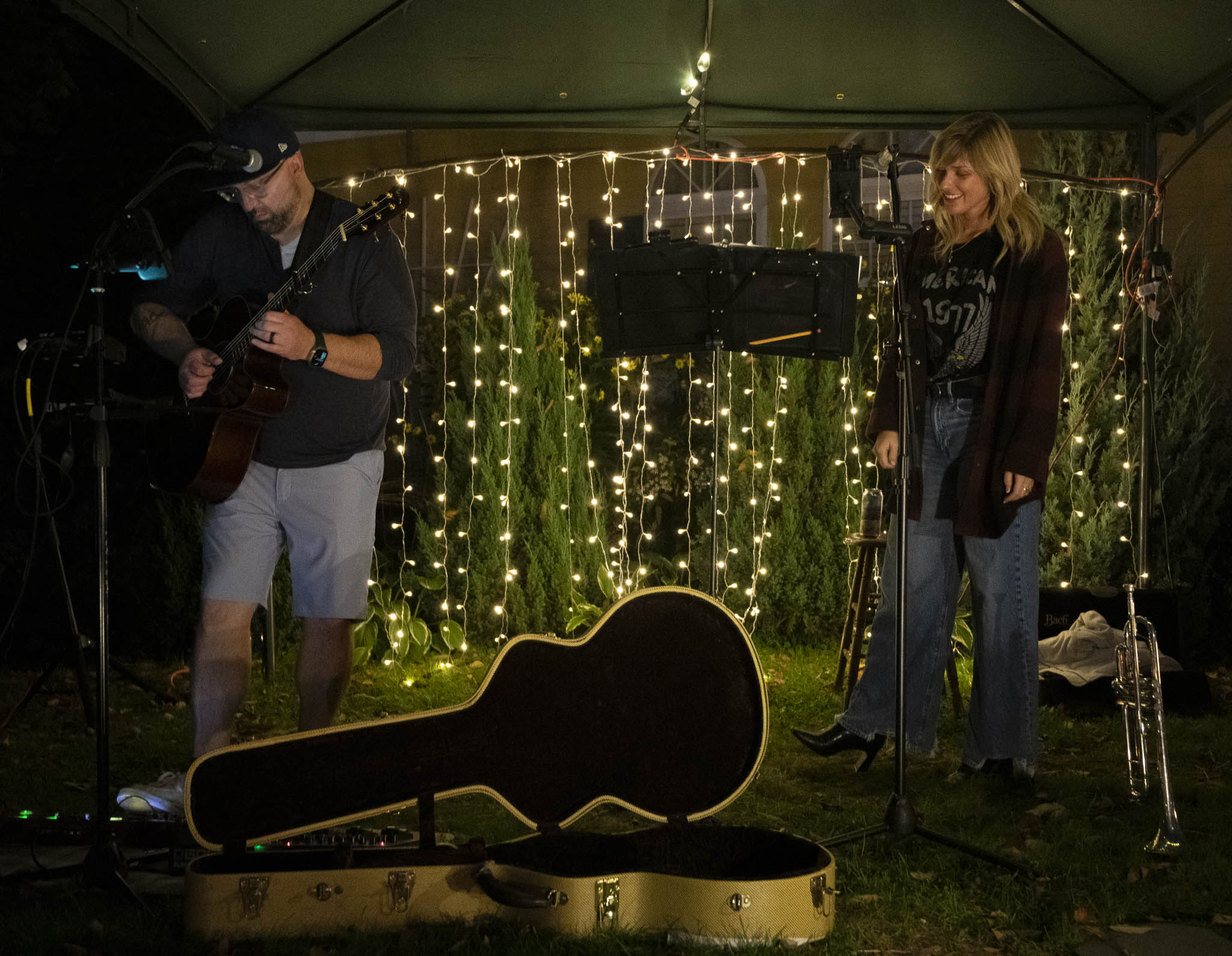 Sand Bar Cottage Inn Live Music Quiet For Sue